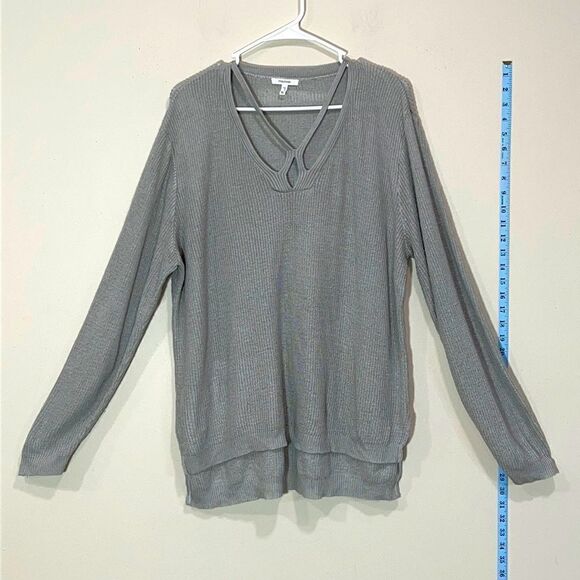 Large Lot Of 14 Ladies Tops & Dresses. Size XL/1X. All In Excellent Condition. - Picture 1 of 14